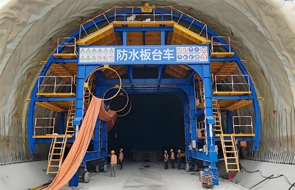 防水板臺(tái)車